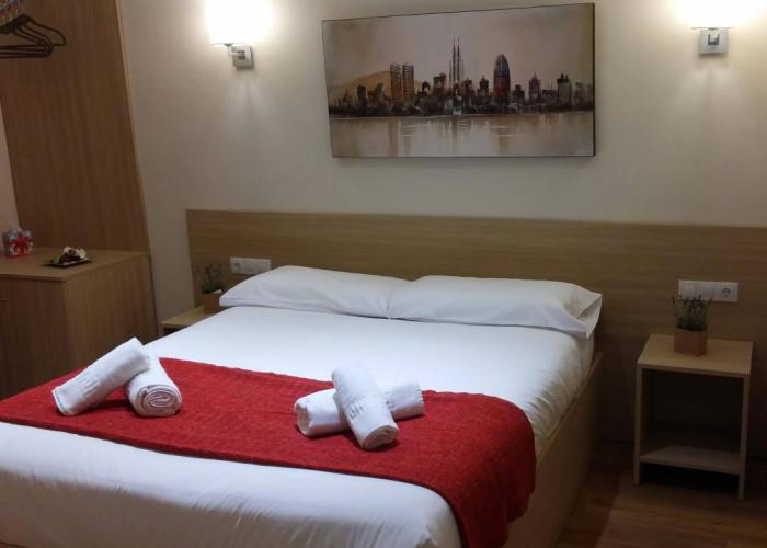 Hostal Barcelona Travel