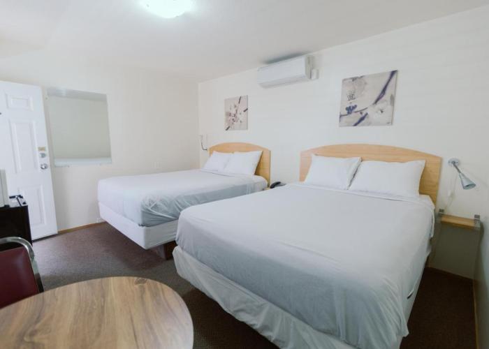 Waterfront Inn