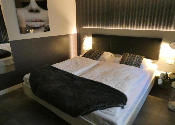 Central & Elegant Apartments,partially with Fireplace, by Zermatt Rental