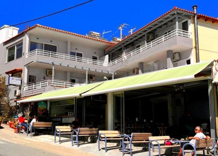En Plo Studios & Apartments