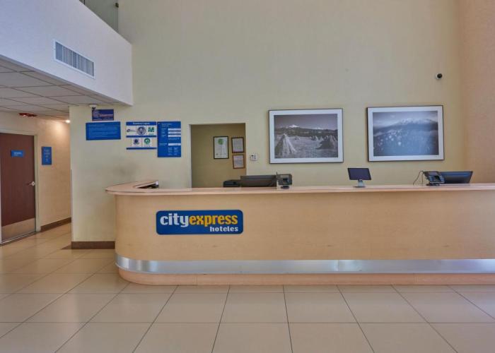 City Express Puebla FINSA