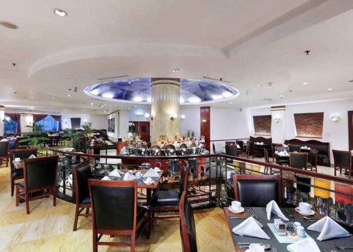 Grand Candi Hotel