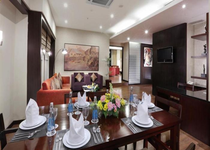 Grand Candi Hotel