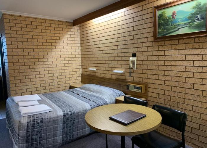 Lakeview Motel