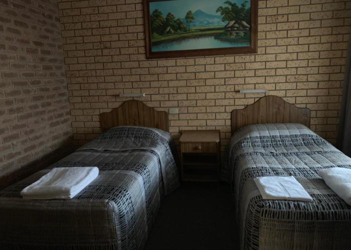 Lakeview Motel