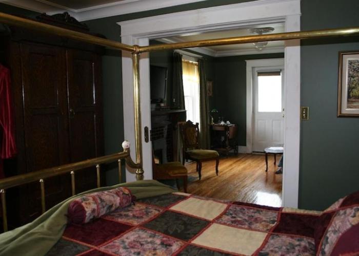 Wakamow Heights Bed and Breakfast
