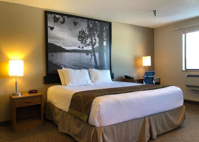 Super 8 by Wyndham Salmon Arm