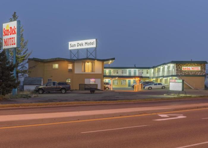 Sun-Dek Motel