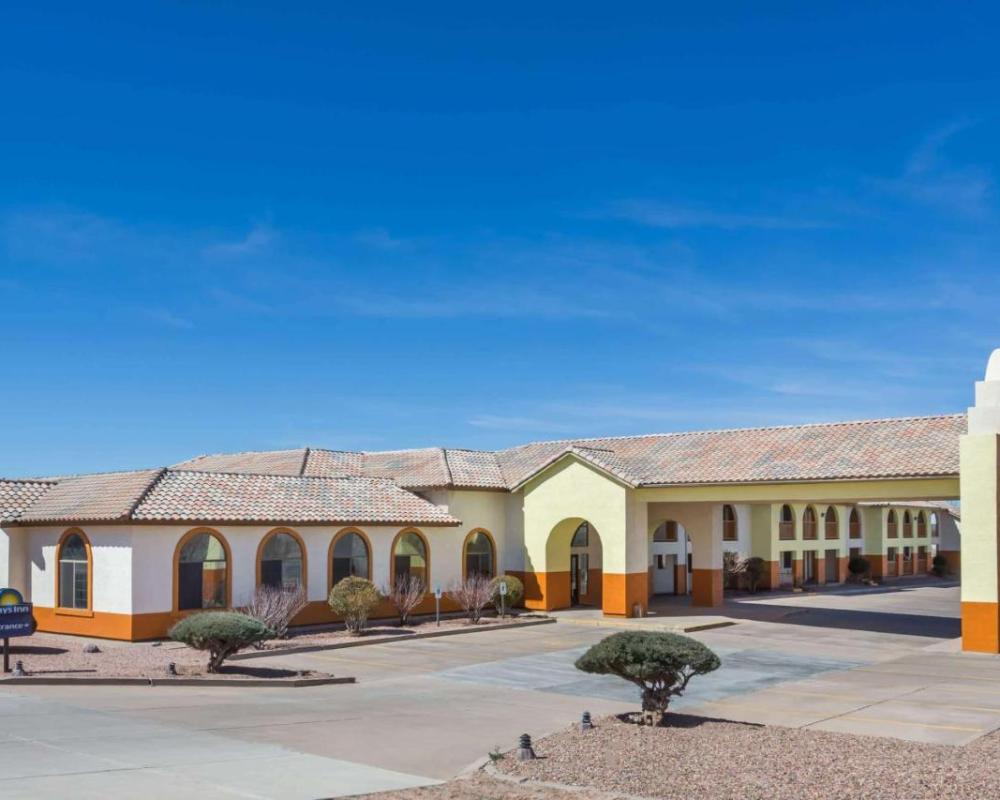 Days Inn by Wyndham Holbrook