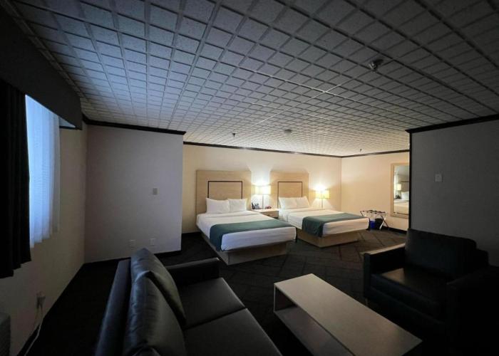 Sternwheeler Hotel and Conference Centre