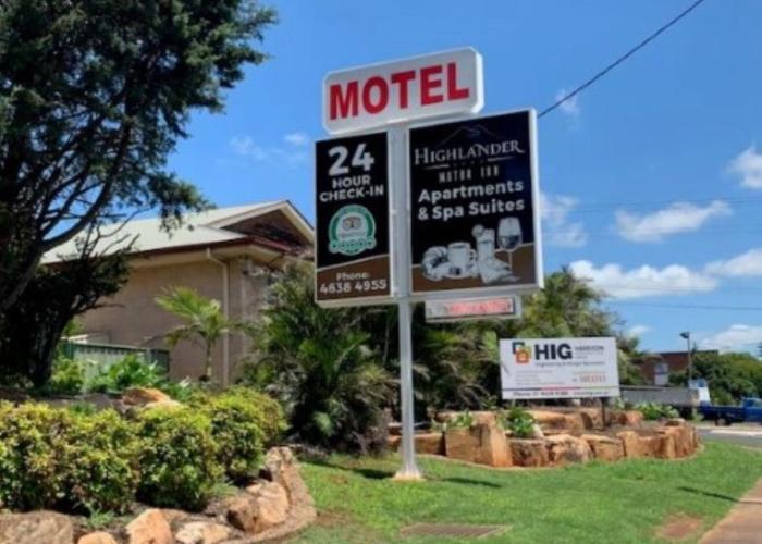 Highlander Motor Inn