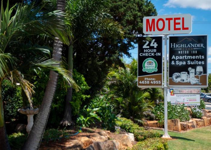 Highlander Motor Inn