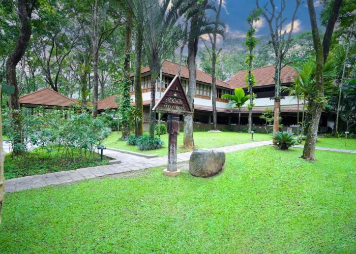 Greenwoods Resort