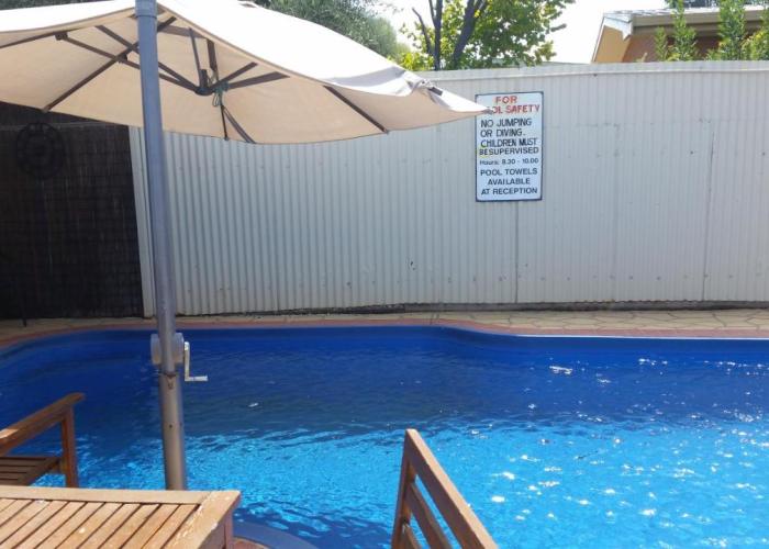 Sun Centre Motel
