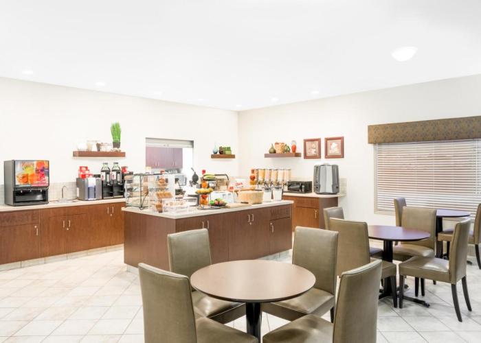 Ramada by Wyndham Olds
