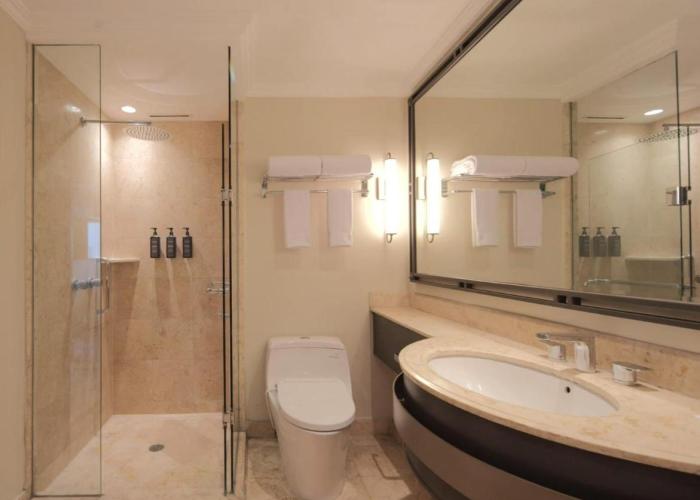 Sheraton Surabaya Hotel & Towers
