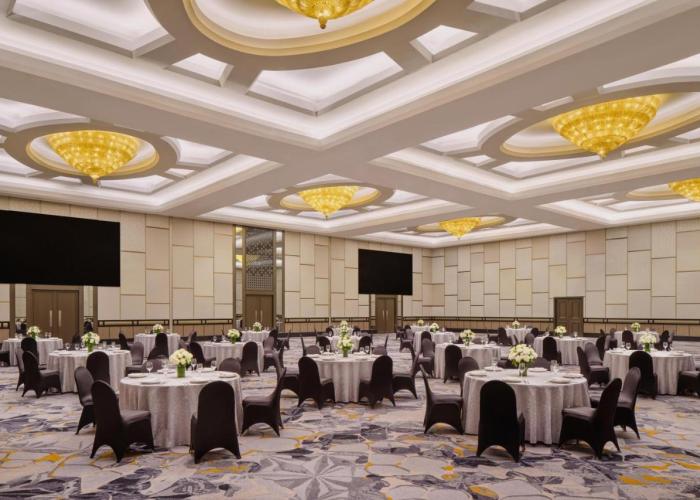 Sheraton Surabaya Hotel & Towers