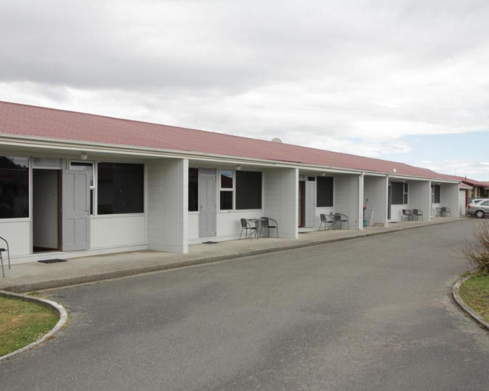 Charlton Motel