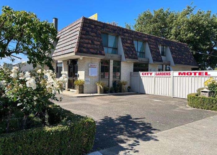 City Gardens Motel