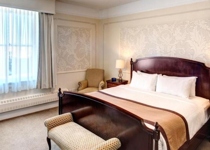 The Inn at the Union Club of British Columbia