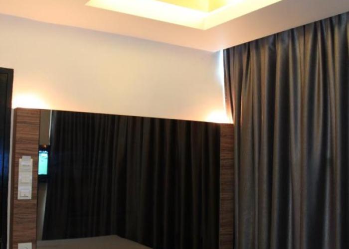 Dream Hotel