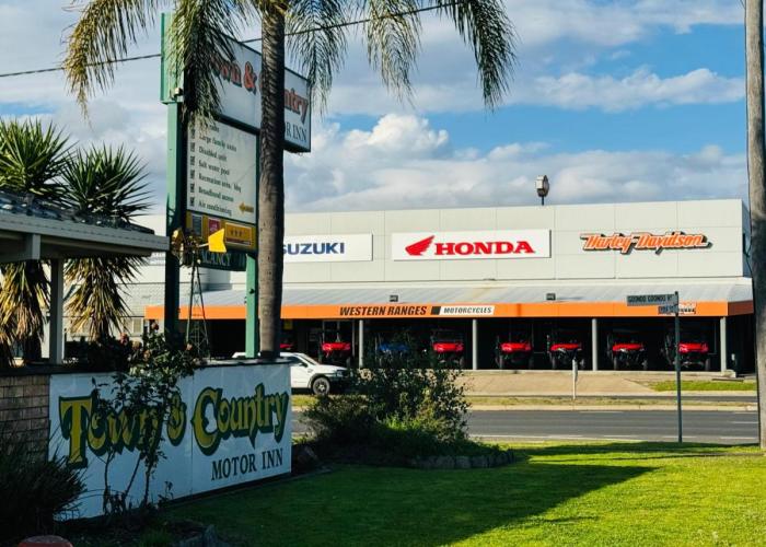 Town and Country Motor Inn