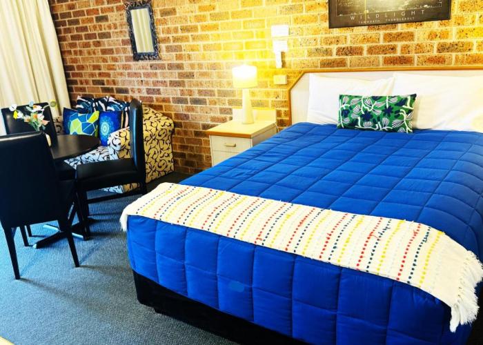 Town and Country Motor Inn