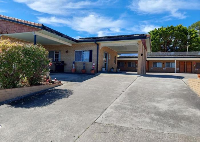 Settlers Motor Inn