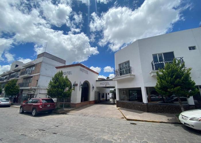 Hotel Zacatecas Courts