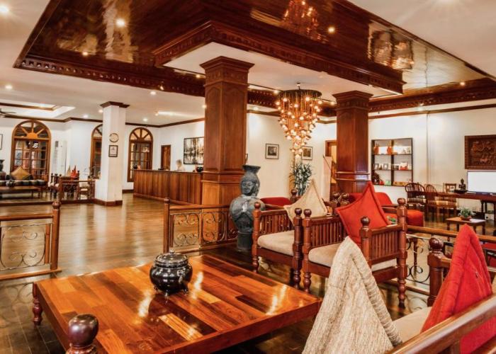 Royal Crown Hotel & Spa