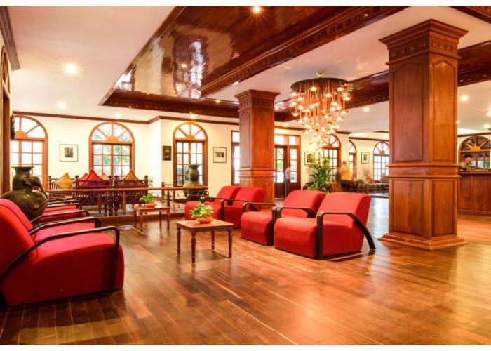 Royal Crown Hotel & Spa