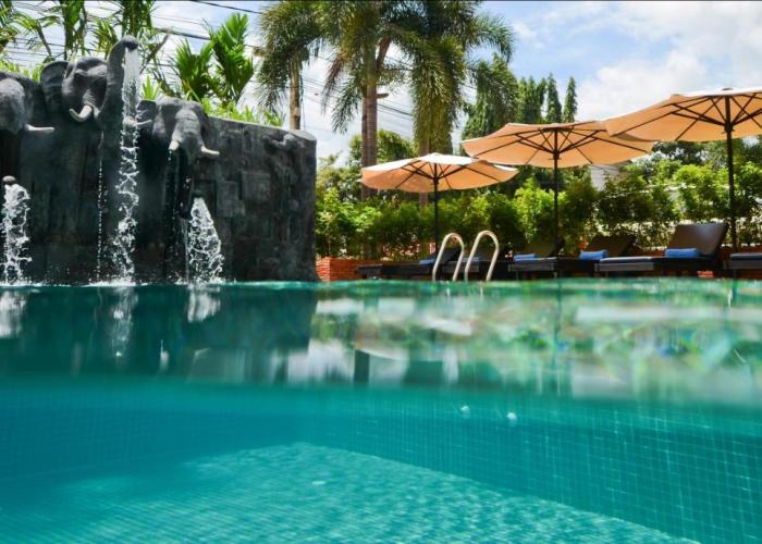 Royal Crown Hotel & Spa