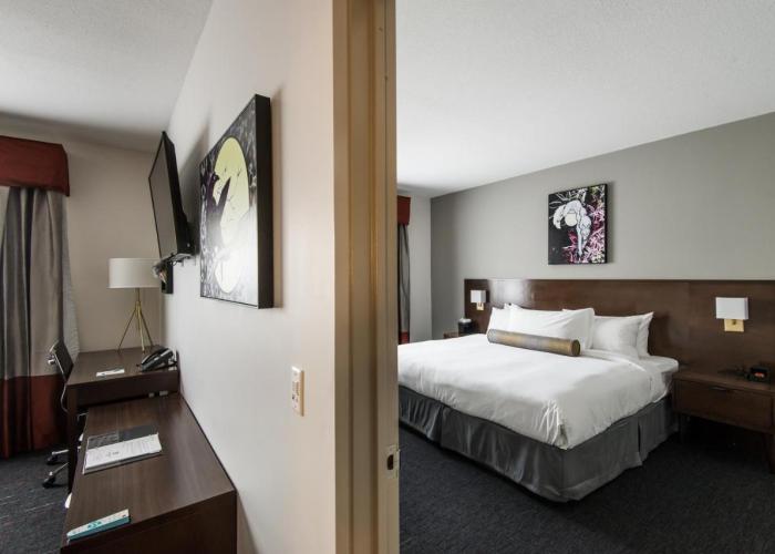 Edgewater Hotel