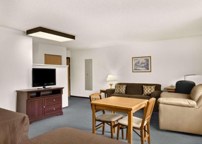Super 8 by Wyndham Williams Lake BC
