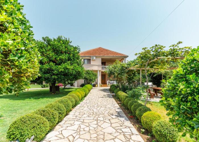 Apartments Ada Bojana