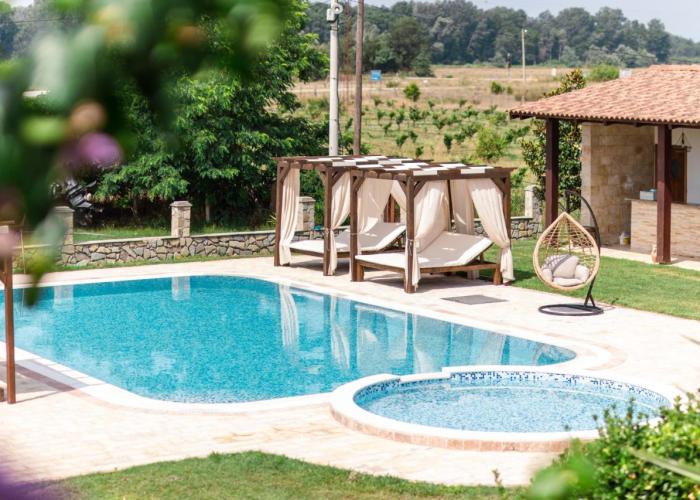 Apartments Ada Bojana