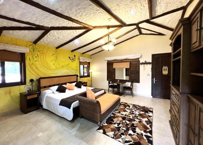 Hotel Campestre El Campanario