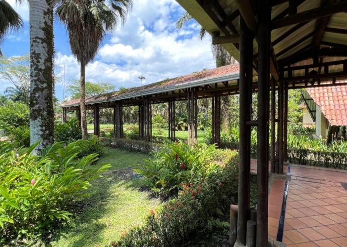 Hotel Campestre El Campanario