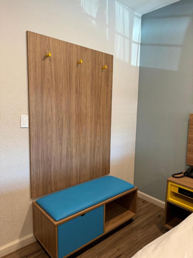 фото Rosedale Inn Bakersfield