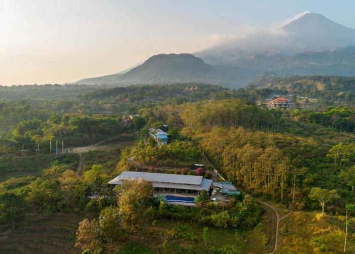 Royal Hotel and Outbound Trawas