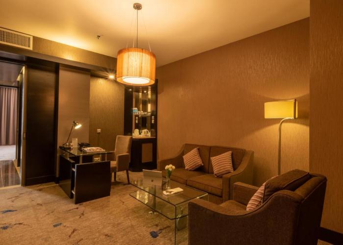 New World Suites