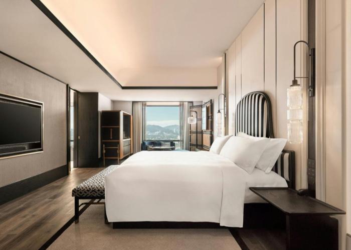 The Millen Penang, Autograph Collection