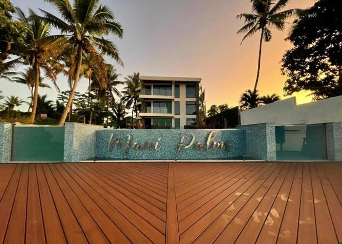 Maui Palms