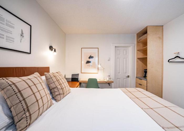 Swiss Chalet Motel