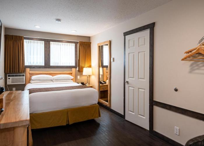 Swiss Chalet Motel