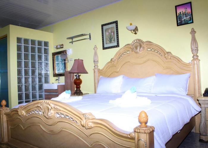 PG Quality Inn