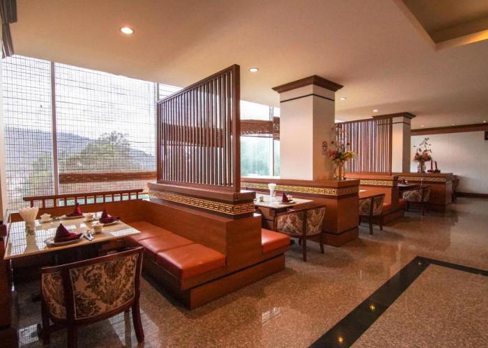Arawan Riverside Hotel