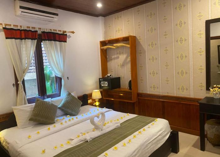 Golden Lotus Place