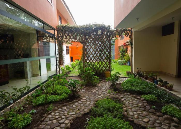 Yucay Plaza Inn