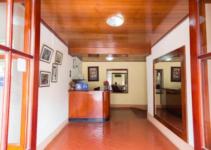 Yucay Plaza Inn